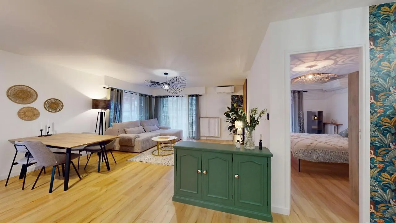 Cosy, 1 Bedroom Near Port Nice